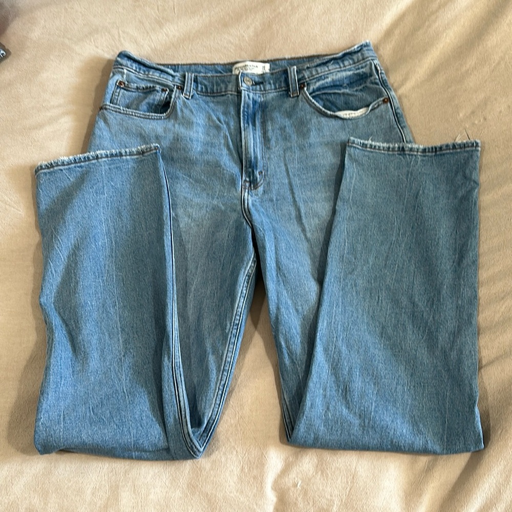 Abercrombie 90s Slim Straight Jeans